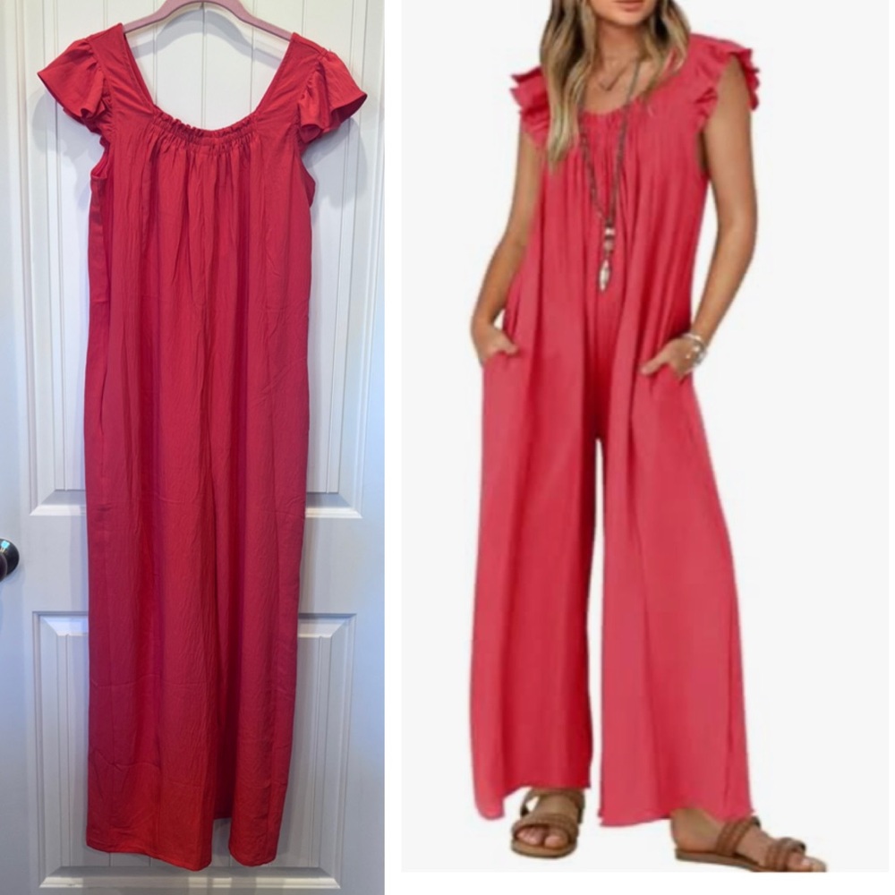 NWT Loose Romper Jumpsuit Elastic Neck Flutter Sleeve Wide Leg Pockets Sz Small